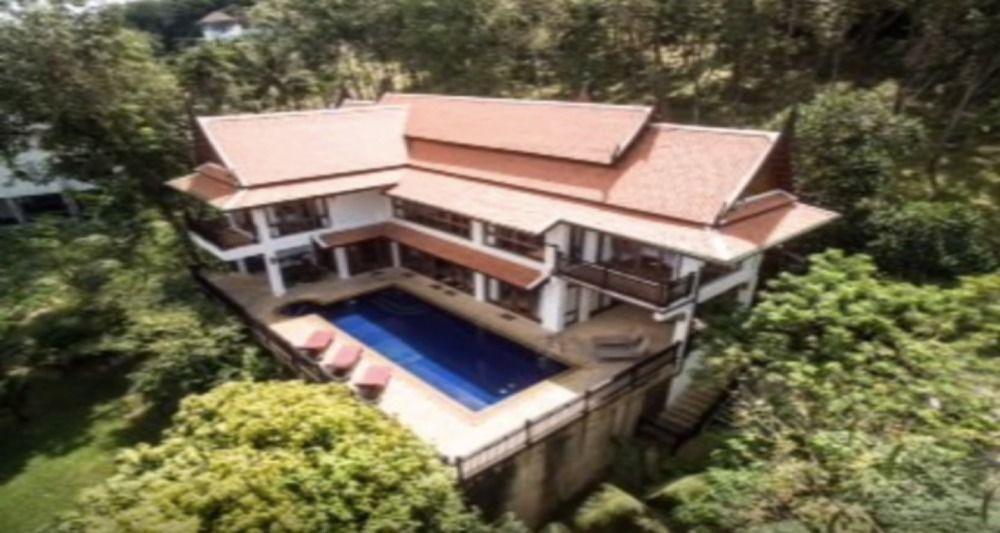 Cambria Villa *