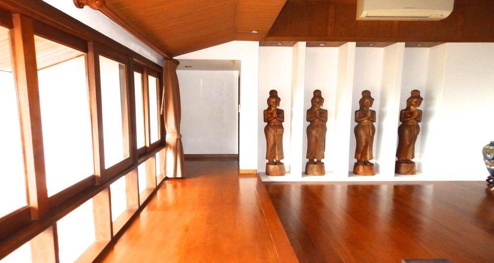 Cambria Villa