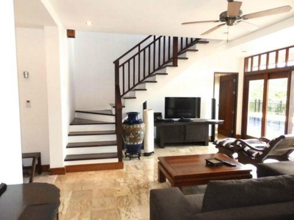 Cambria Villa