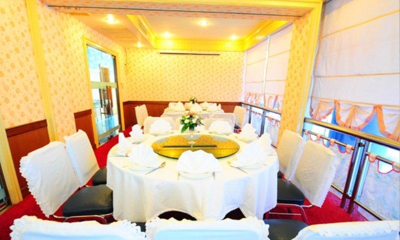 Hotel V.l. Hatyai