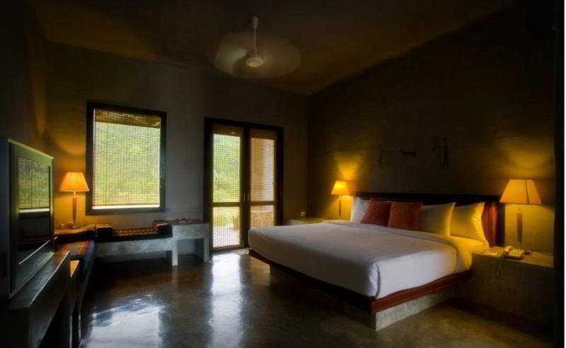 Avatarn Miracles Hotel, Hotel