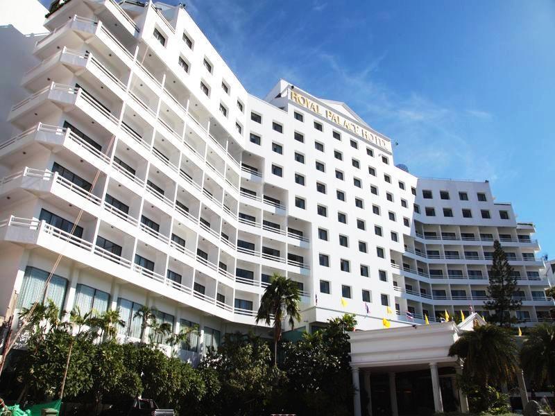 Royal Palace 3*