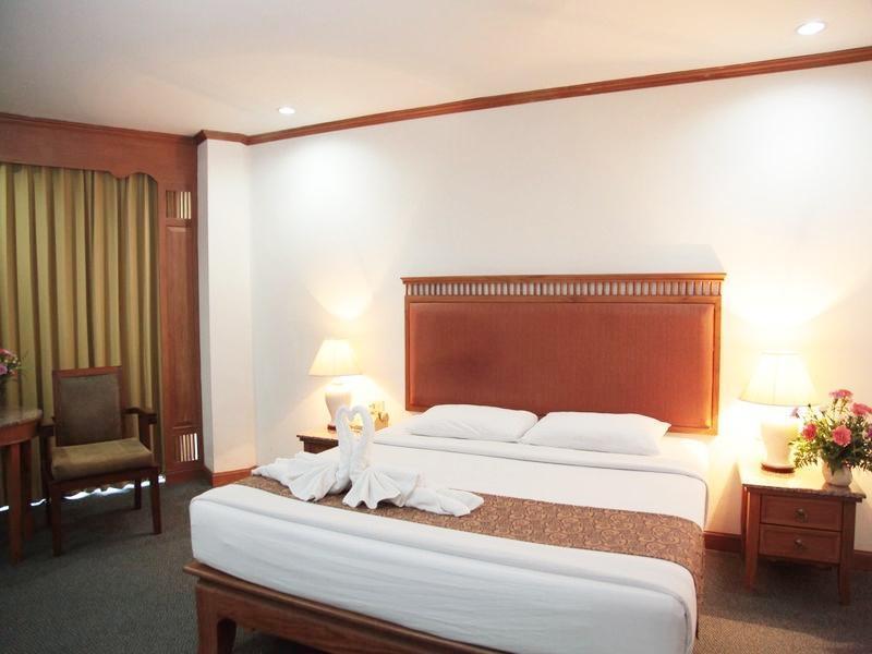 Royal Palace Hotel