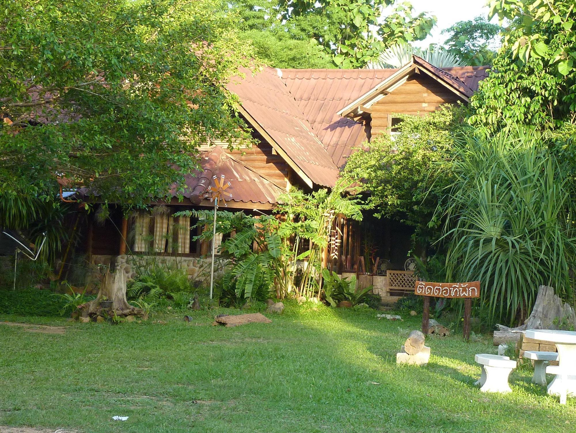 Baandin Chiewlarn Resort