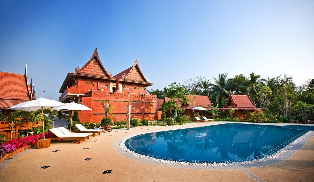 Jaroenrat Resort 3*