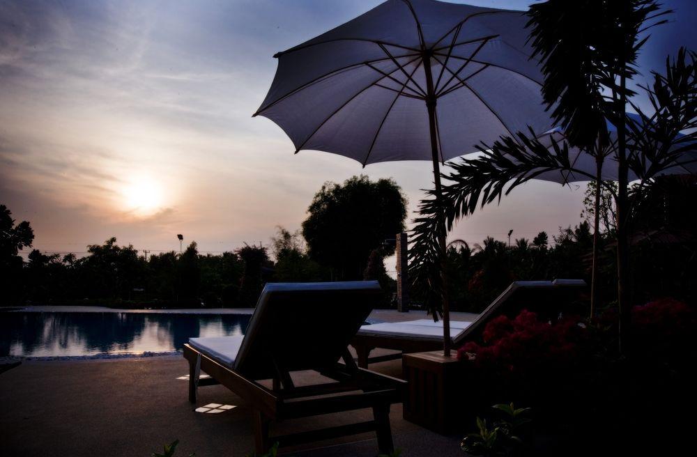 Jaroenrat Resort