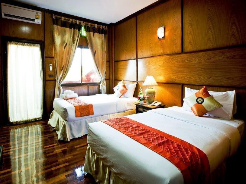 Jaroenrat Resort 3*