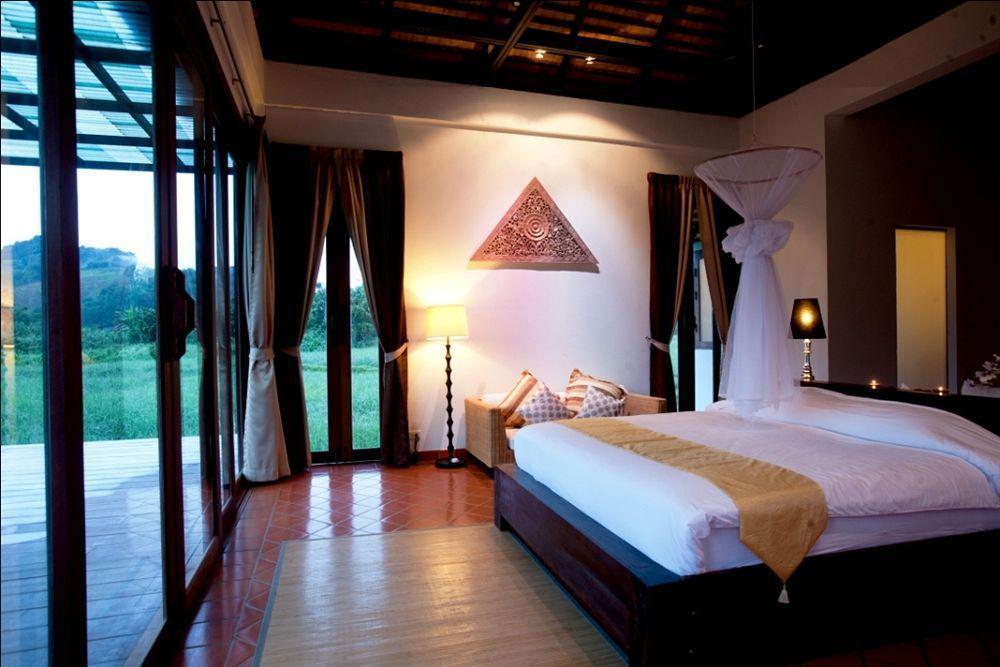 Manee Dheva & Resort