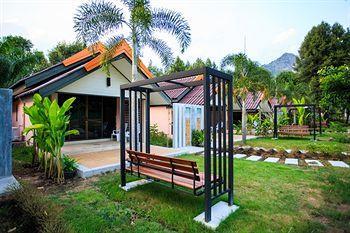 Orange Tree House Guest house