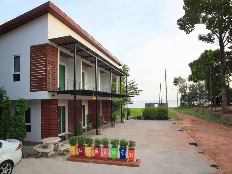 Baan I Talay บ้านไอทะเลชุมพร Hotel