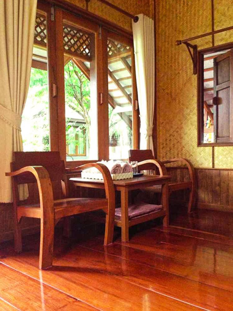 Resort Baan Siriporn - โรงแรมบ้านศิริพร Samut Songkhram