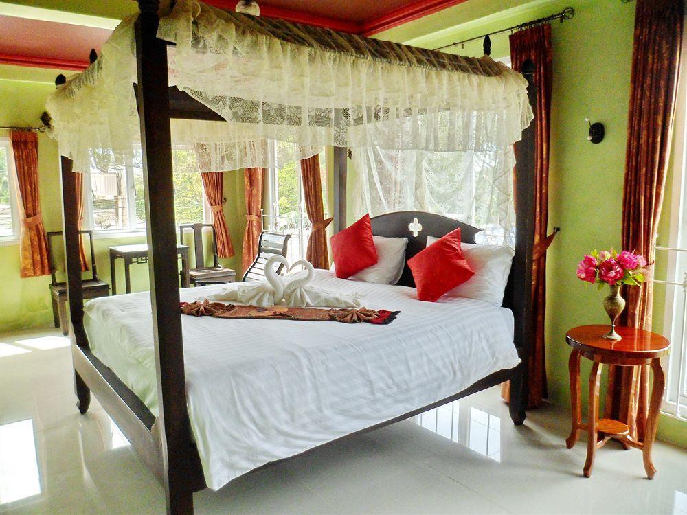 Khaolak Boutique Hertitage 3*