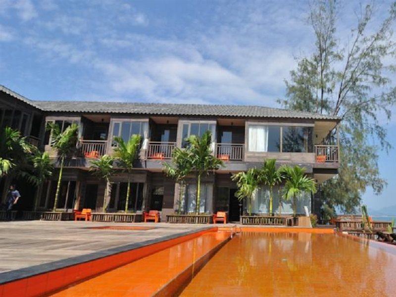 Resort Baan Ploy Sea 3*