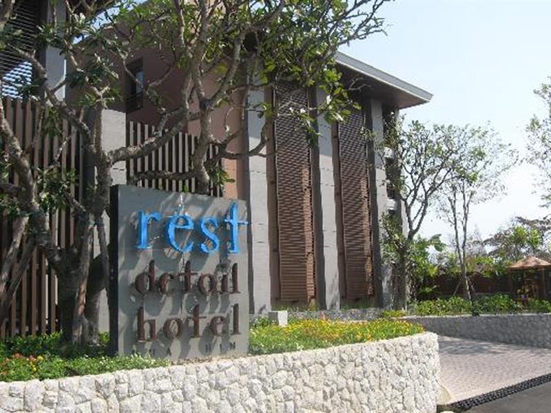 Resort Rest Detail