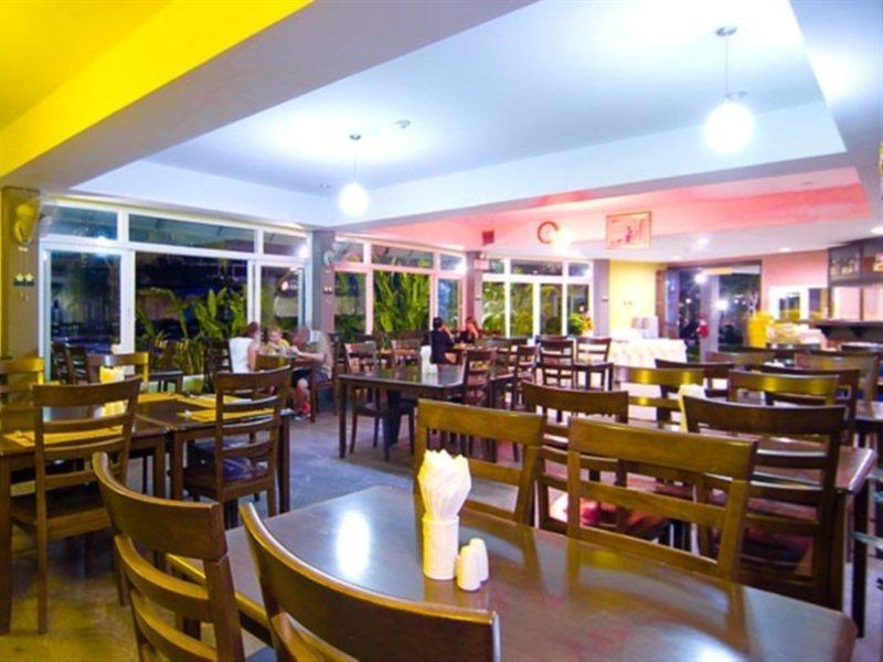 Hotel Bacchus