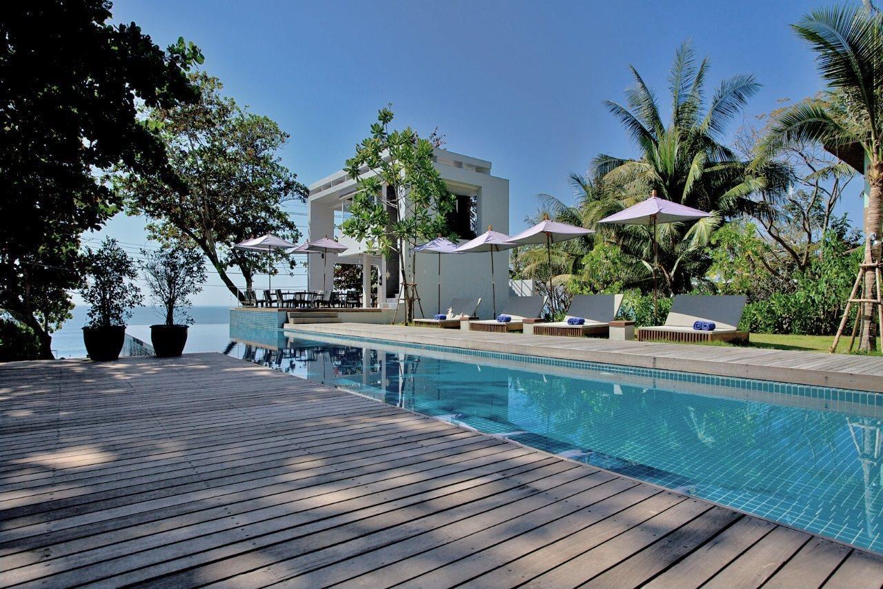 Centara Q Rayong Mae Phim