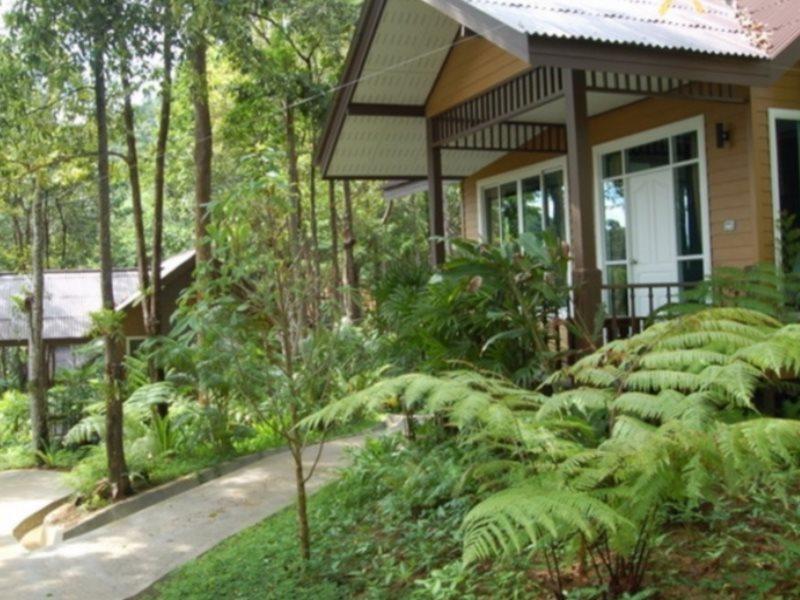 Hotel Nisa Bang Bao Beach