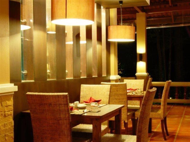 Hotel Nisa 3*