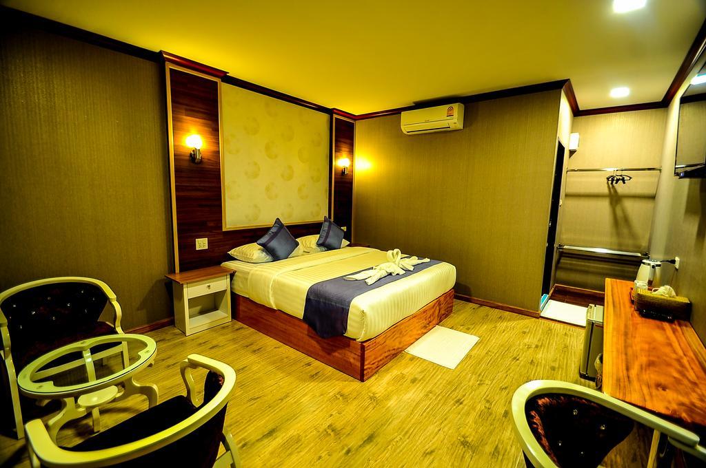 Hostel Lenoi Buri
