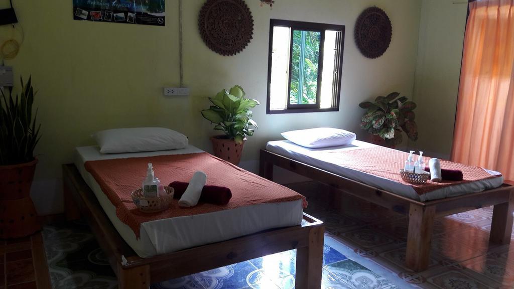 Guest house Holiday Khao Sok National Park