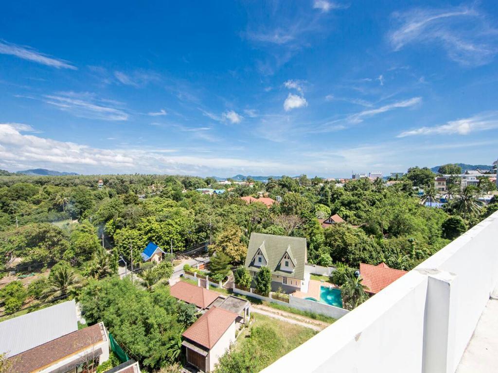 Grand Nai Harn Suites Rawai