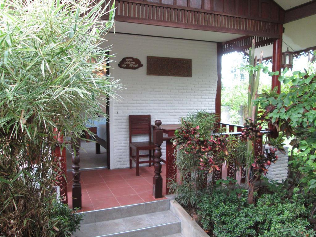 Happiness Sukhothai