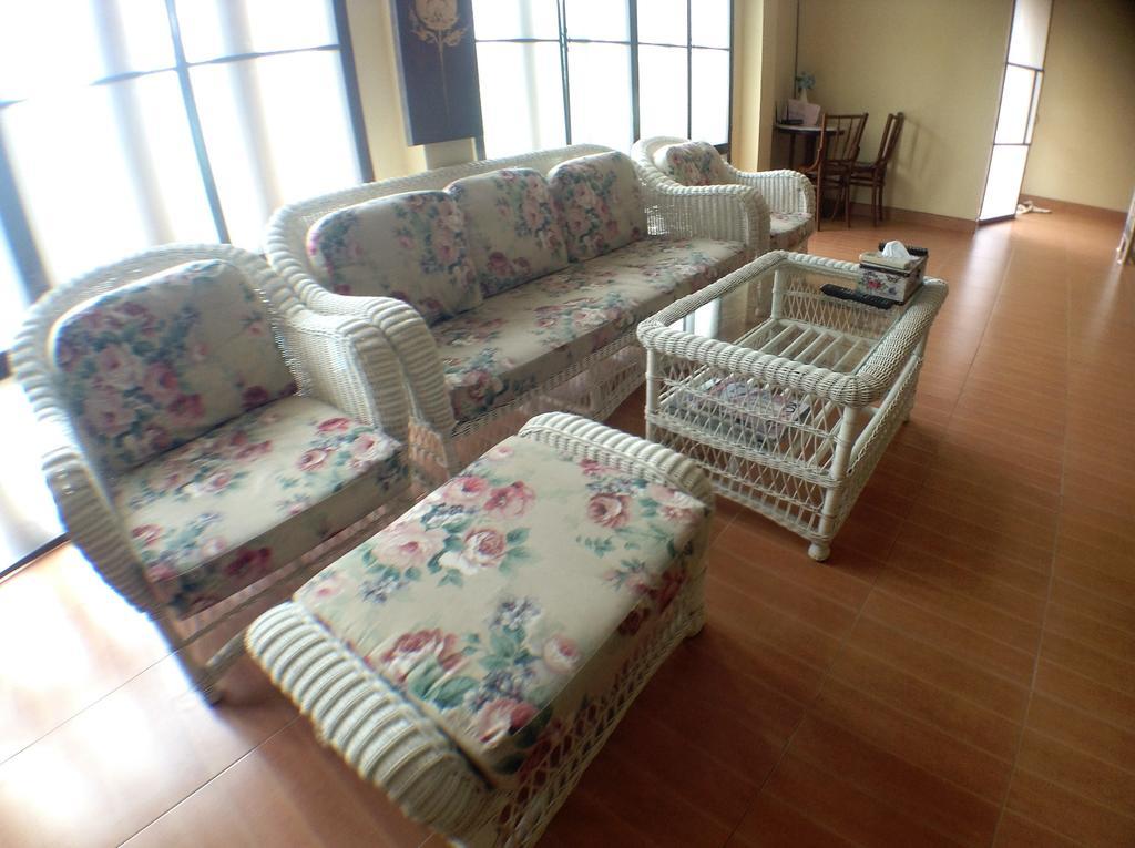 Guest house Sweet Honey Pranburi 3*