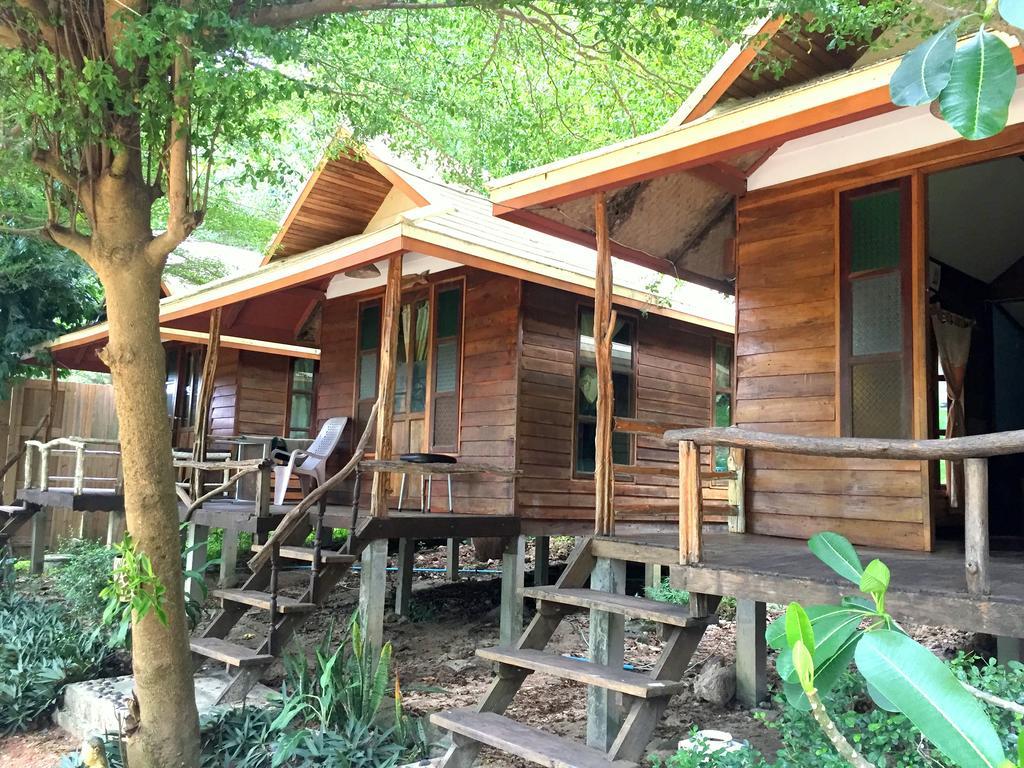 Baan Pha Nin Mung Korn Rayong