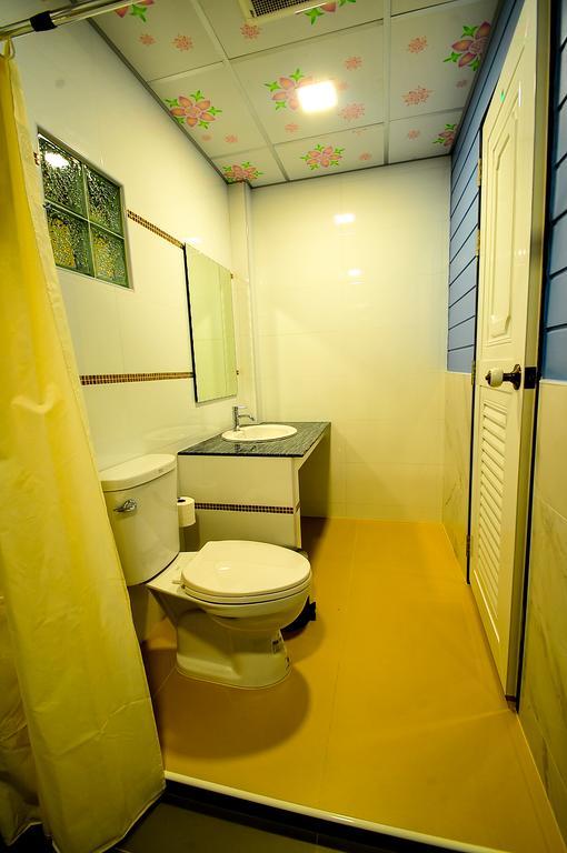 Hostel Lenoi Buri