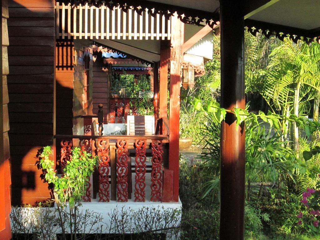 Happiness Sukhothai