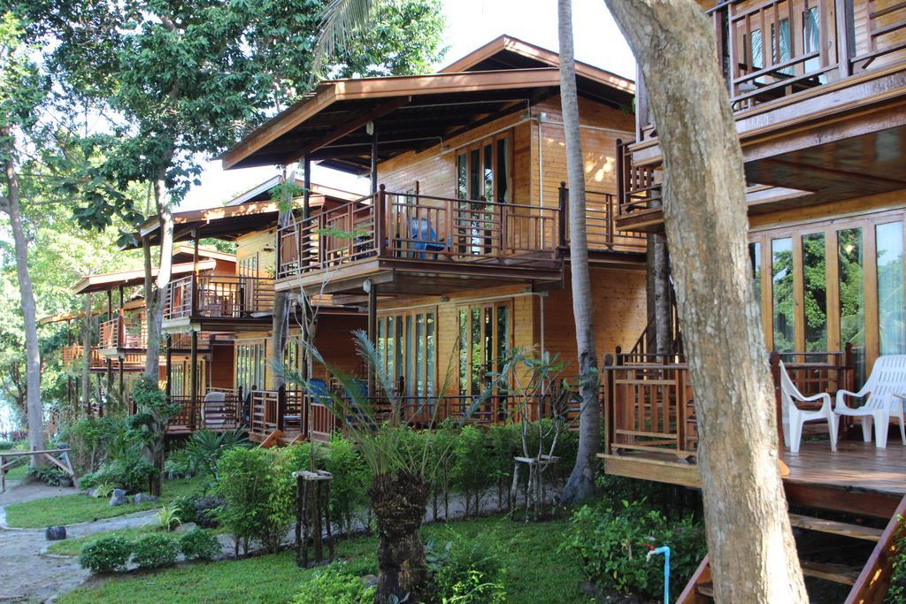 Guest house Longbay