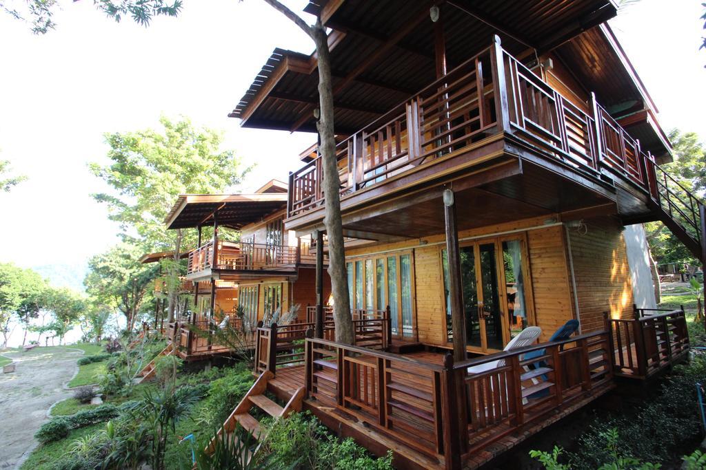 Guest house Longbay