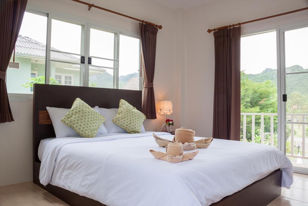 Guest house Sweet Honey Pranburi 3*
