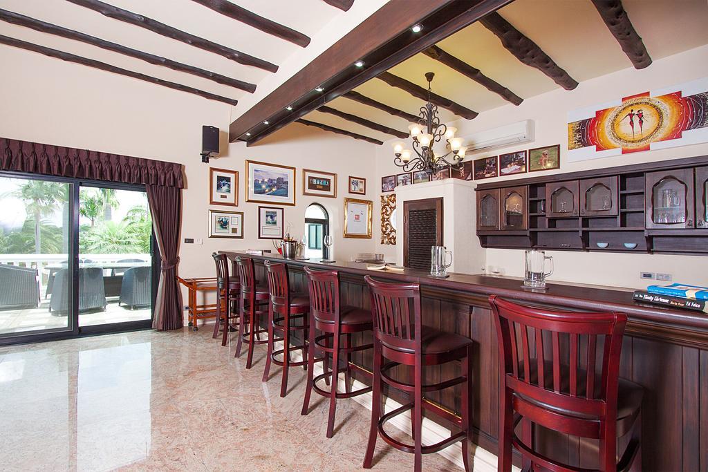 Villa Camelot Bang Lamung