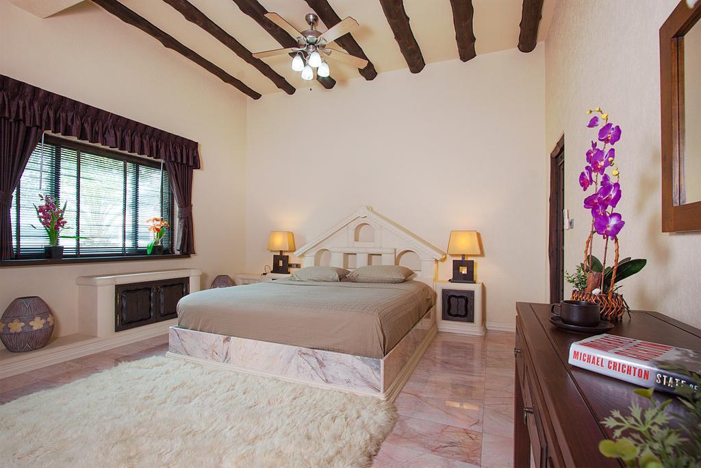 Villa Camelot Bang Lamung