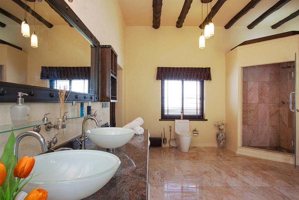Villa Camelot Bang Lamung