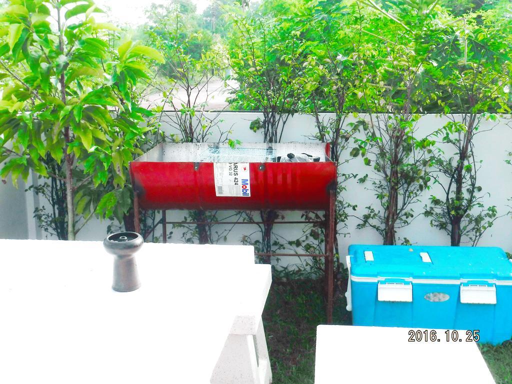 Guest house บ้านพักสัตหีบ Jk Marine House