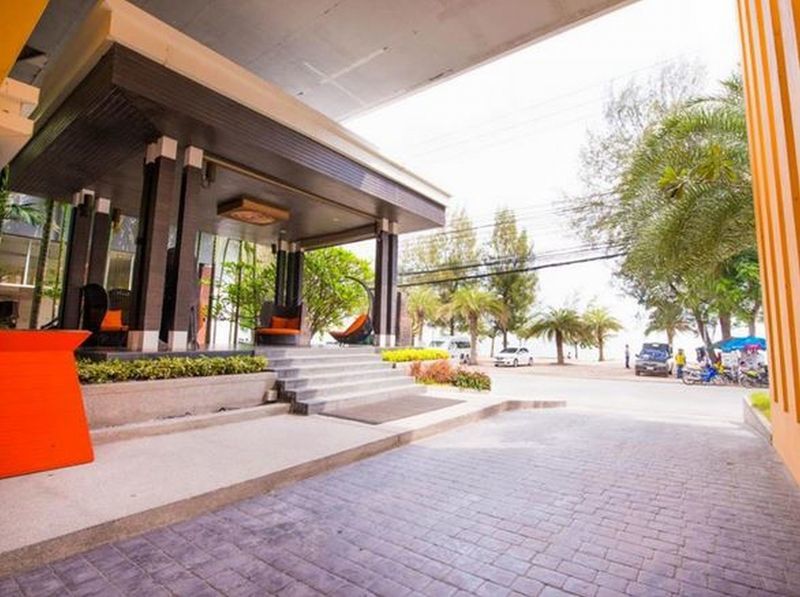 Hotel Furamaxclusive Sandara Hua Hin At 4*