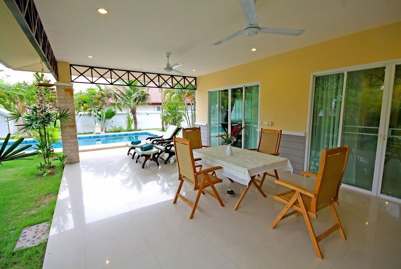 Resort Thai Thani Pool 4*