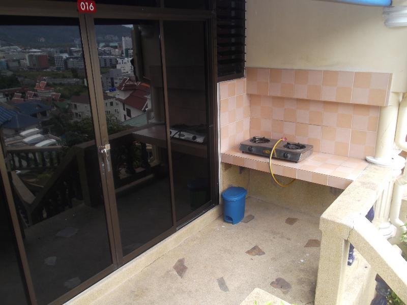 Hotel Oyo 851 On Hill 2*