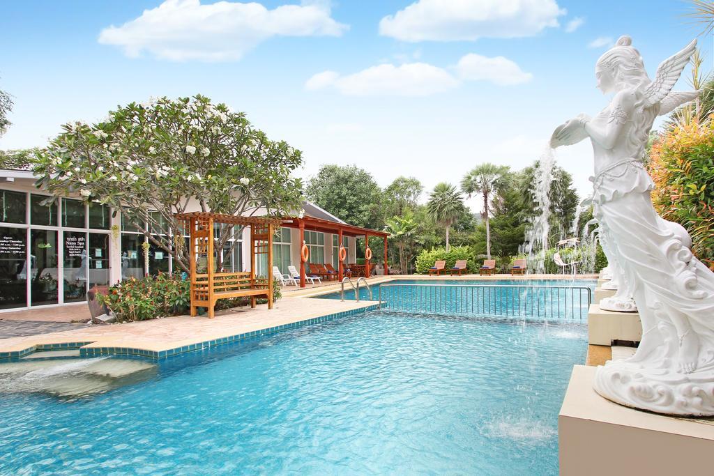 Hotel Nana 4*