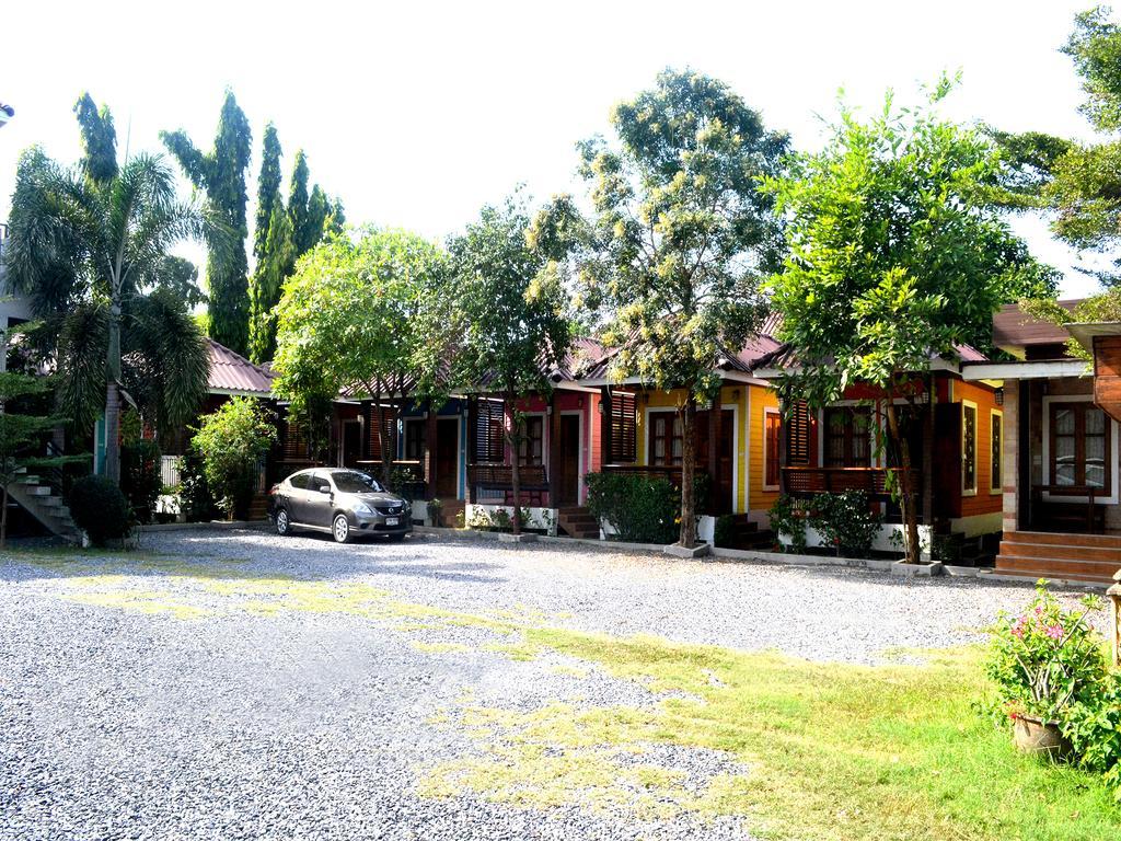 Toffee House Resort