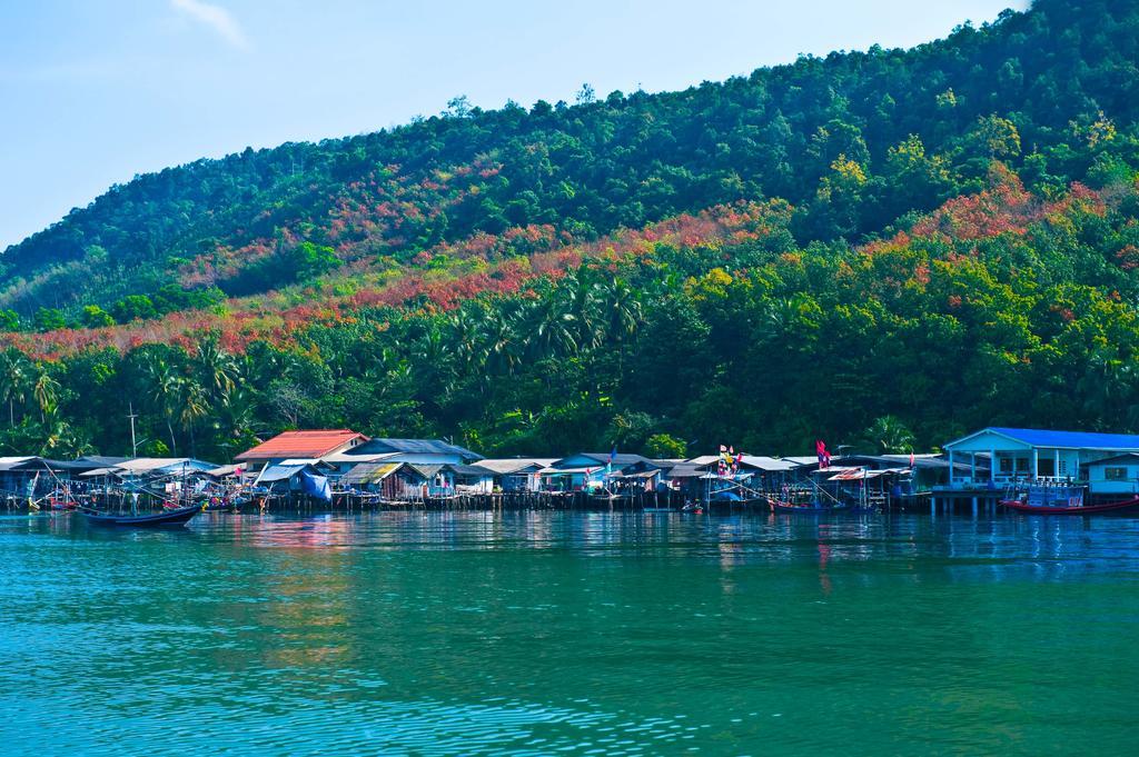 Tongtomyai Homestay Paktako