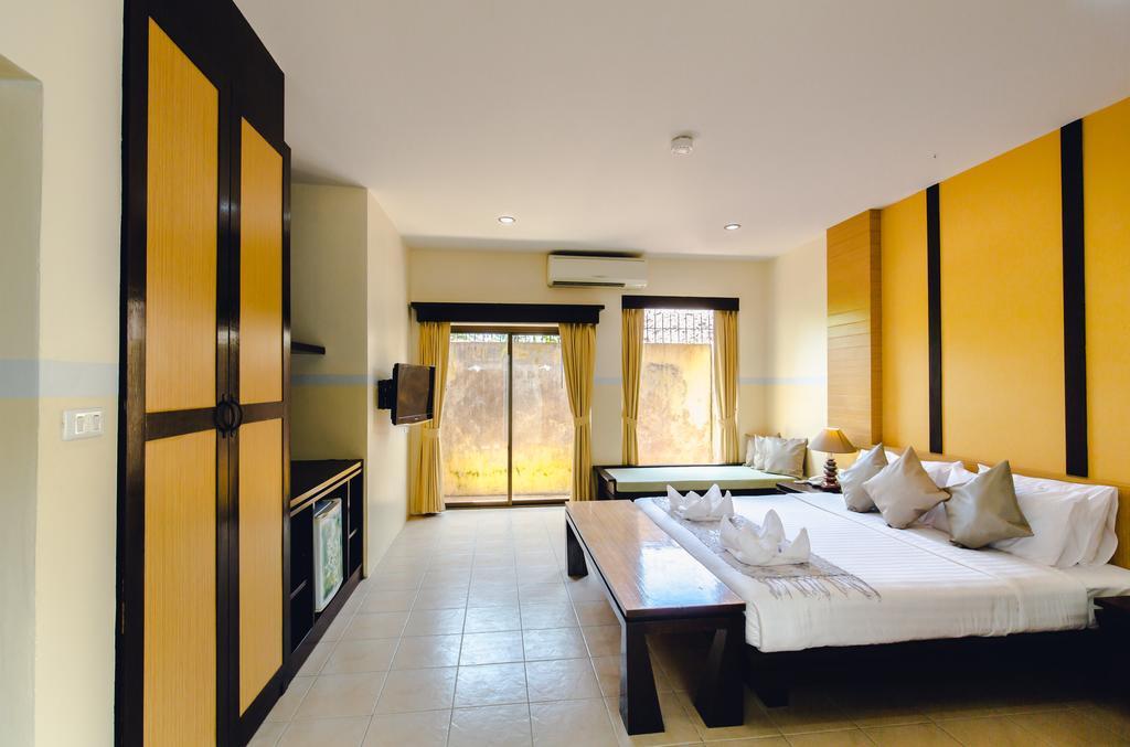 Karon Whale Phuket