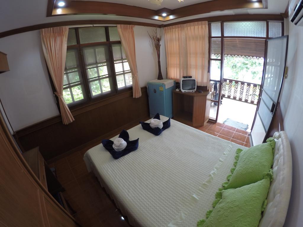 Tanyaporn House Guest house