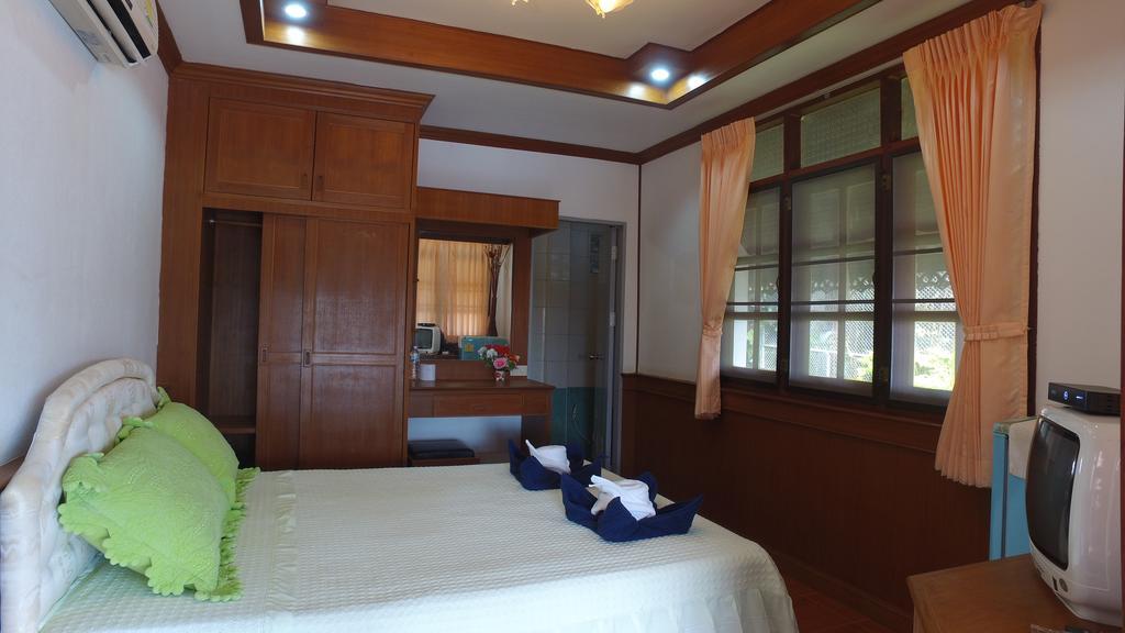 Tanyaporn House Haad Rin