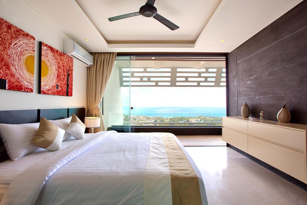 Villa Aqua Samui Villa's