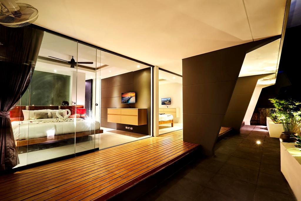 Villa Aqua Samui Villa's