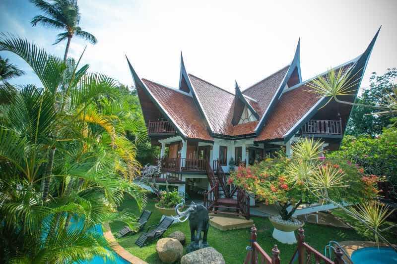 Resort Coco Palace Nai Harn