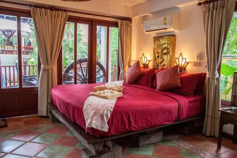 Coco Palace Nai Harn